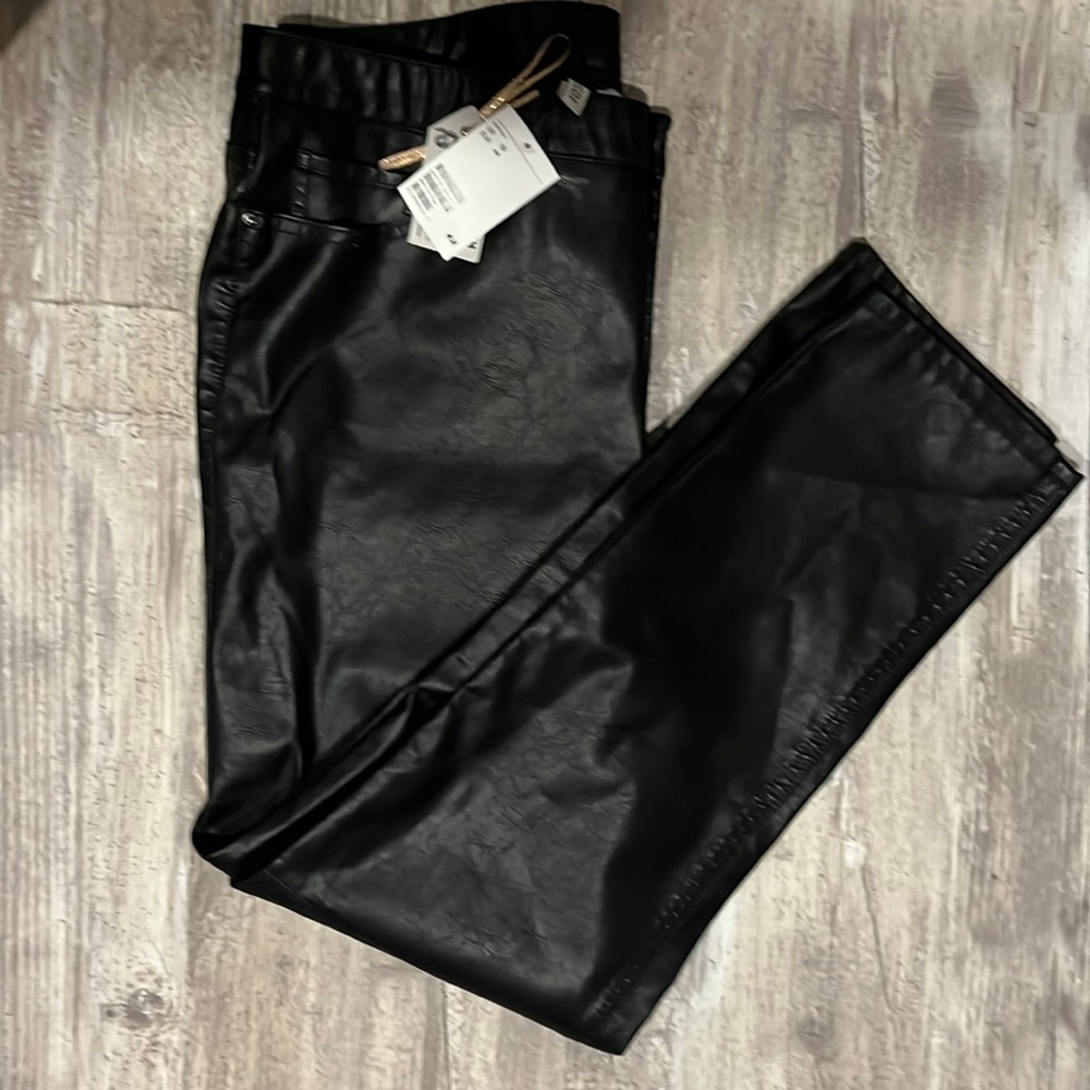 H&M Vegan leather pant